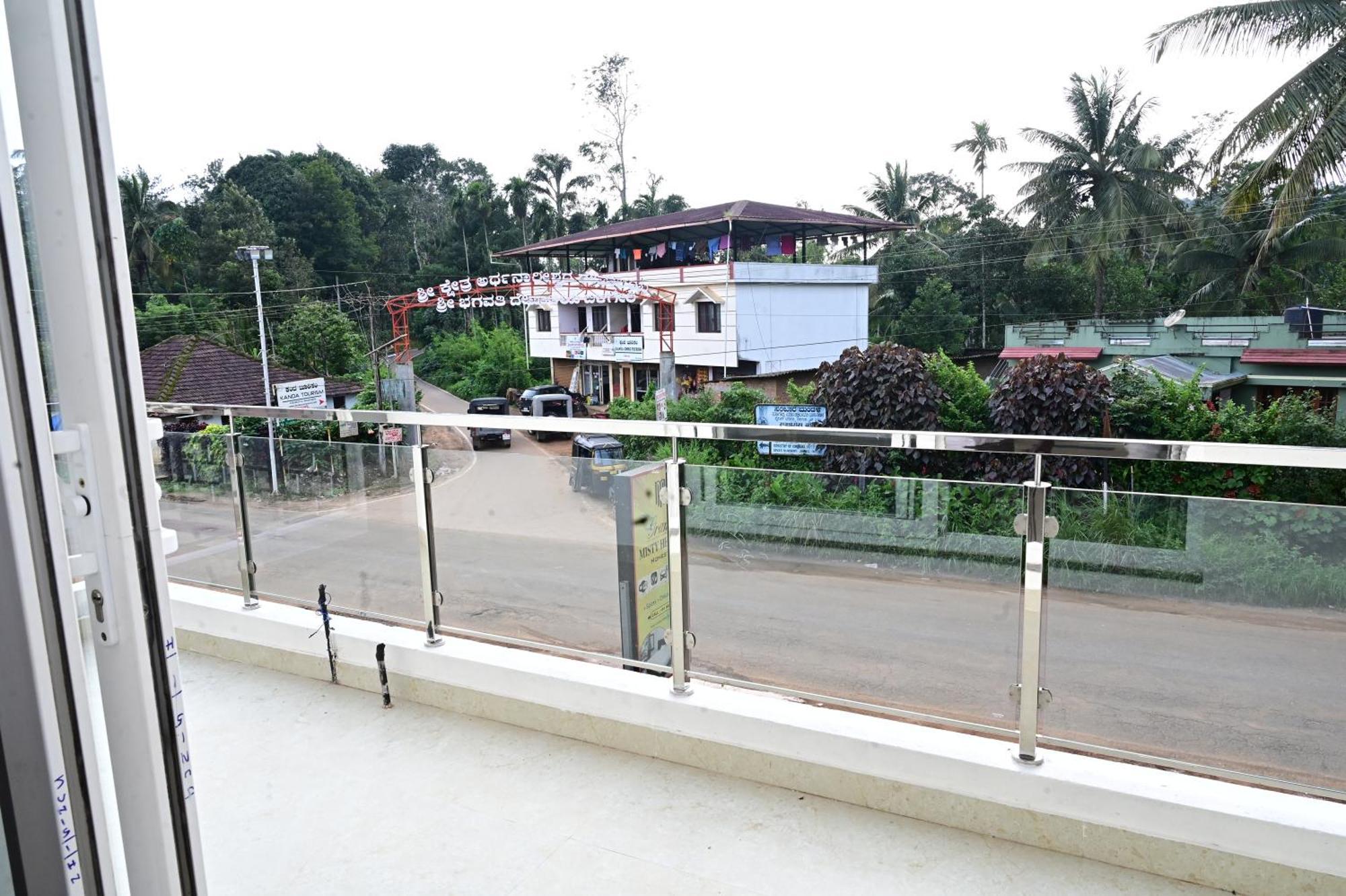 Grand Misty Heaven Villa Madikeri Luaran gambar